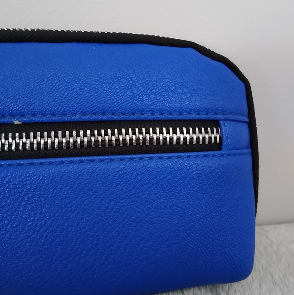 Co-lab Royal Blue Grained Clutch Purse - Picture 7 of 14